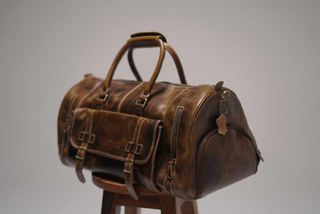TRAVELLING BAG